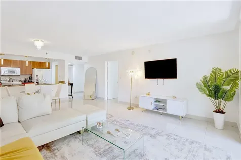 1200 Brickell Bay Drive Miami FL 33131