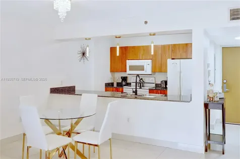 1200 Brickell Bay Drive Miami FL 33131
