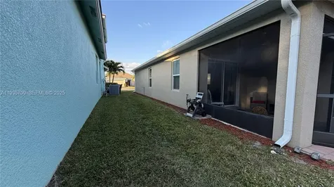 Lehigh Acres FL 33936