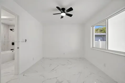 253 SW 4th Street Dania Beach FL 33004