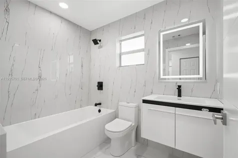 253 SW 4th Street Dania Beach FL 33004