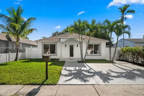 253 SW 4th Street Dania Beach FL 33004