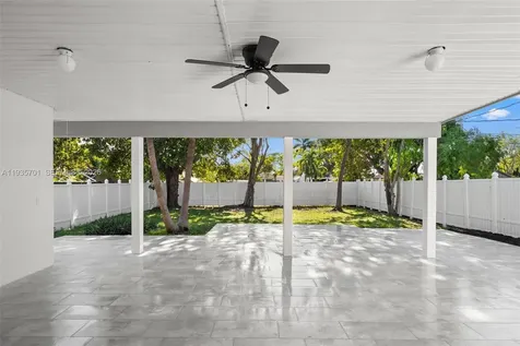 253 SW 4th Street Dania Beach FL 33004
