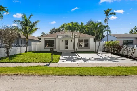 253 SW 4th Street Dania Beach FL 33004
