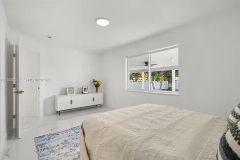 253 SW 4th Street Dania Beach FL 33004