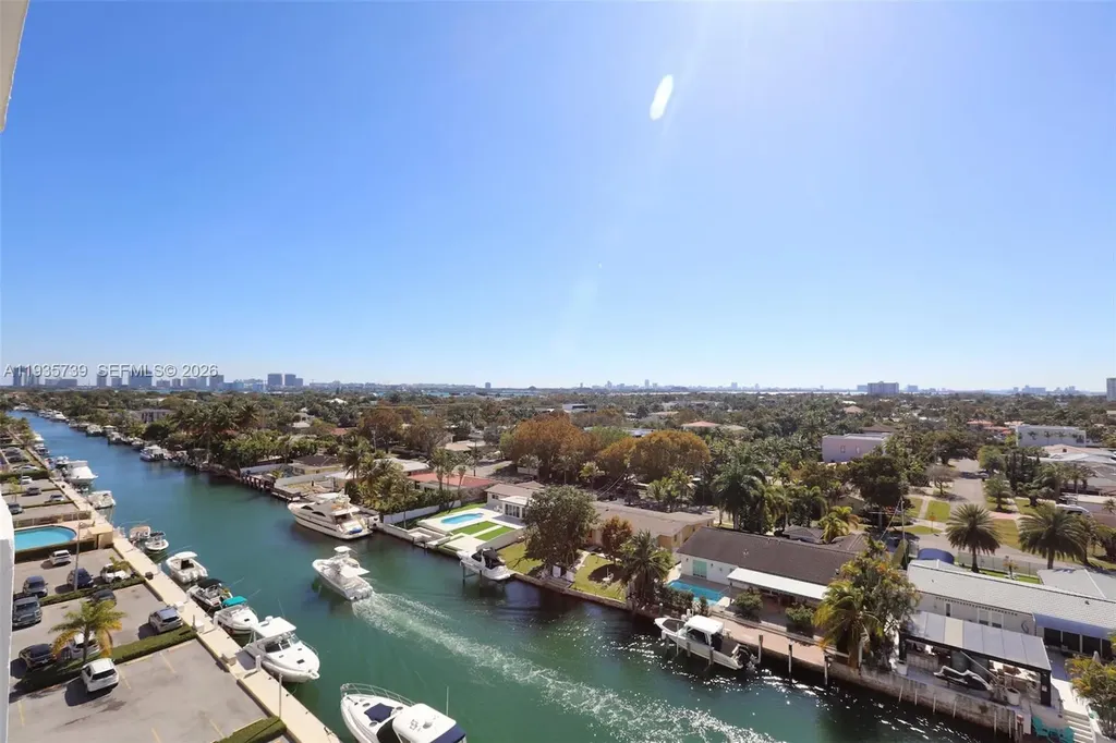 2000 NE 135th Street North Miami FL 33181