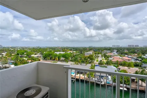 2000 NE 135th Street North Miami FL 33181