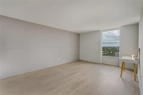 2000 NE 135th Street North Miami FL 33181