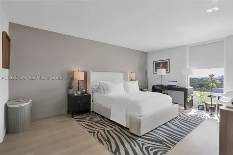 2000 NE 135th Street North Miami FL 33181
