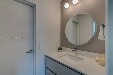 2000 NE 135th Street North Miami FL 33181