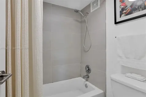 2000 NE 135th Street North Miami FL 33181