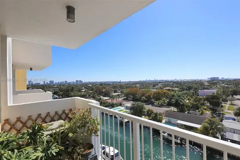 2000 NE 135th Street North Miami FL 33181