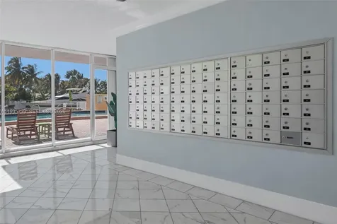 2000 NE 135th Street North Miami FL 33181