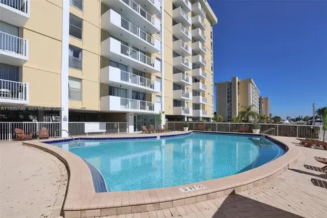 2000 NE 135th Street North Miami FL 33181