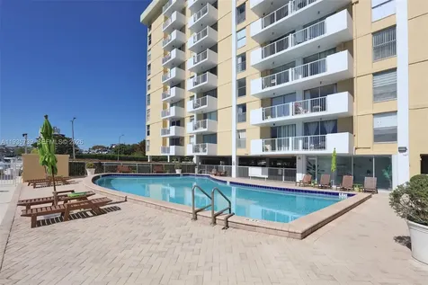 2000 NE 135th Street North Miami FL 33181