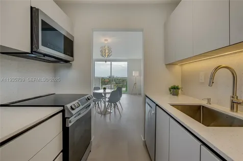 2000 NE 135th Street North Miami FL 33181