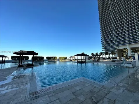 1800 S Ocean Drive Hallandale Beach FL 33009