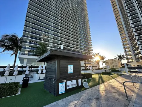 1800 S Ocean Drive Hallandale Beach FL 33009