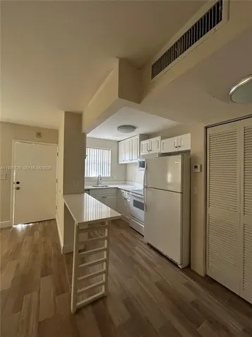 12500 NE 5th Avenue North Miami FL 33161