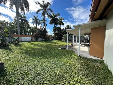 9070 SW 183rd Terrace Palmetto Bay FL 33157