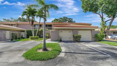 205 Dunwoody Lane Hollywood FL 33021