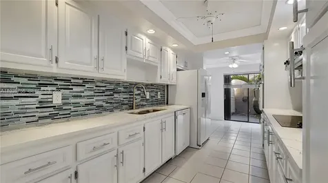 205 Dunwoody Lane Hollywood FL 33021