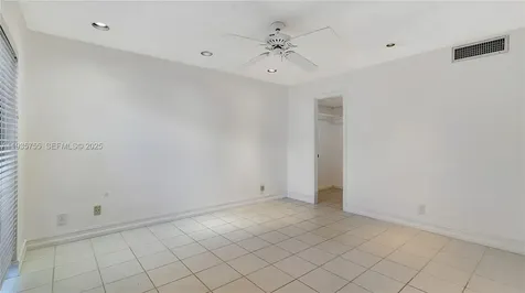 205 Dunwoody Lane Hollywood FL 33021