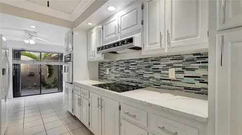 205 Dunwoody Lane Hollywood FL 33021