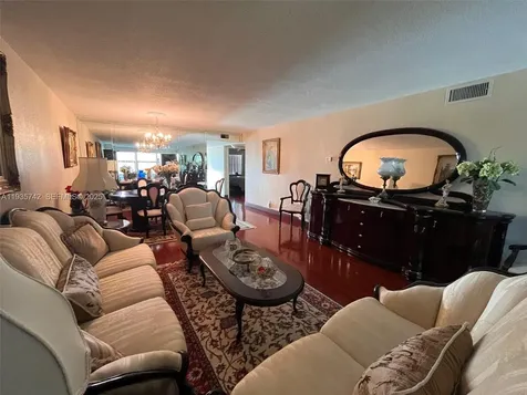2704 NW 104th Avenue Sunrise FL 33322
