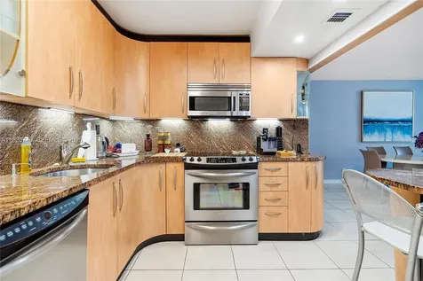 1400 S Ocean Drive Hollywood FL 33019