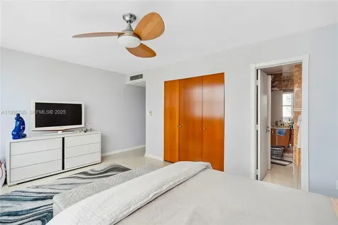 1400 S Ocean Drive Hollywood FL 33019