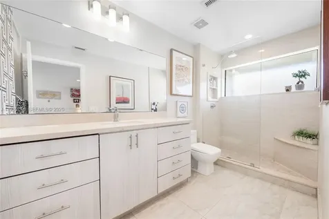 7075 SW 67th Avenue South Miami FL 33143