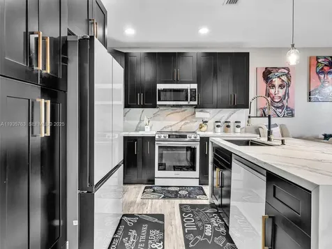 2027 SE 12th Street Homestead FL 33035
