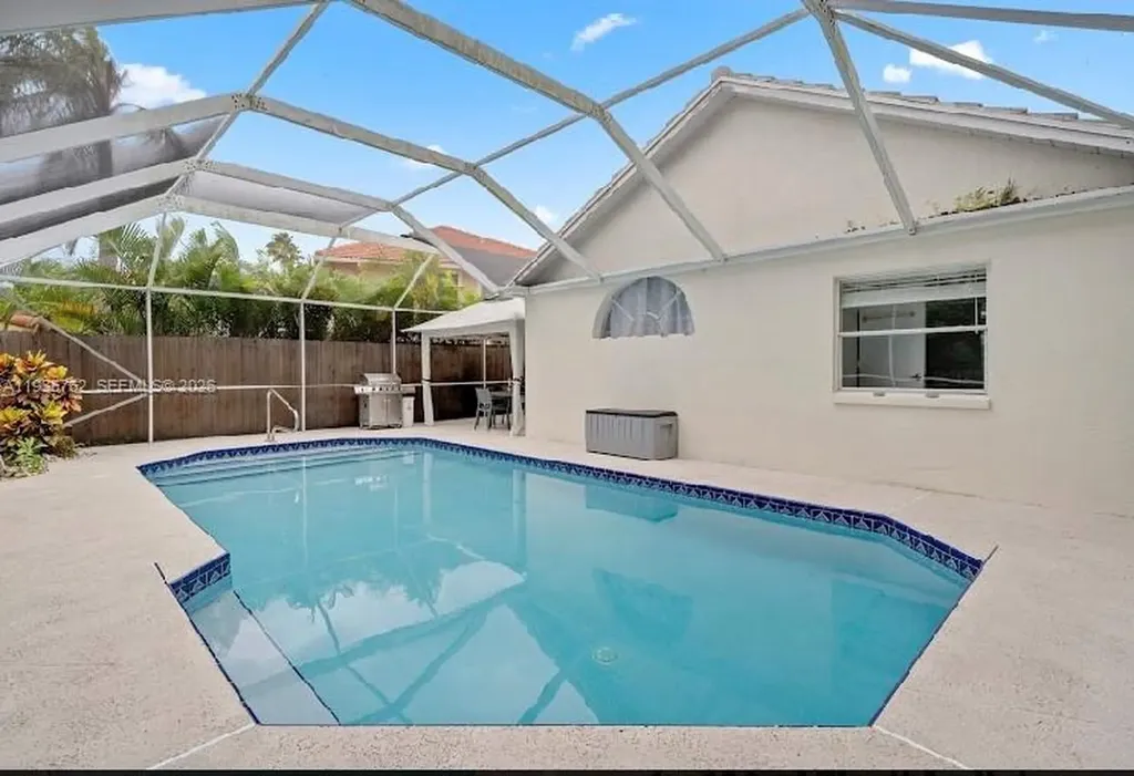 2002 Lake Breeze Court Wellington FL 33414
