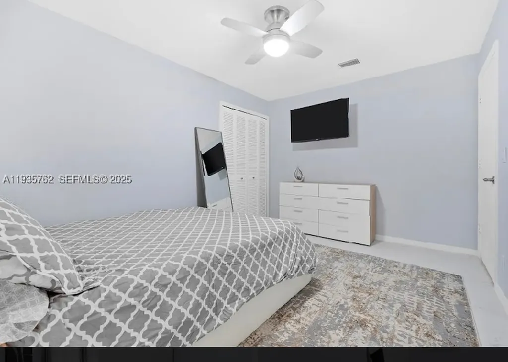 2002 Lake Breeze Court Wellington FL 33414
