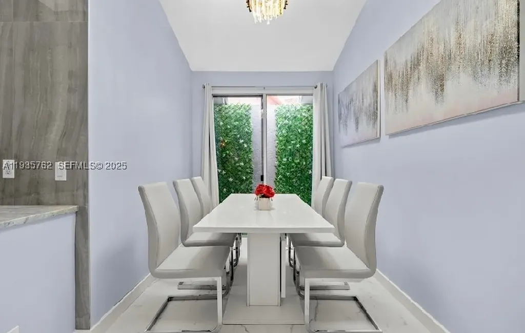 2002 Lake Breeze Court Wellington FL 33414