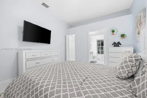 2002 Lake Breeze Court Wellington FL 33414