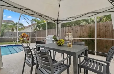 2002 Lake Breeze Court Wellington FL 33414