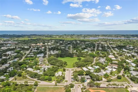 9035 SE Athena Street Hobe Sound FL 33455