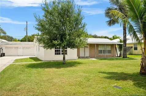 9035 SE Athena Street Hobe Sound FL 33455