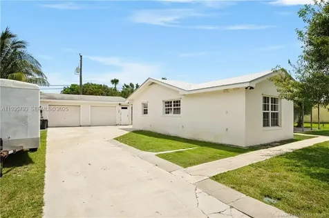 9035 SE Athena Street Hobe Sound FL 33455