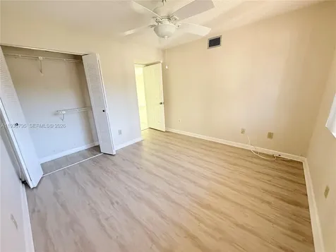 10426 E Clairmont Circle Tamarac FL 33321