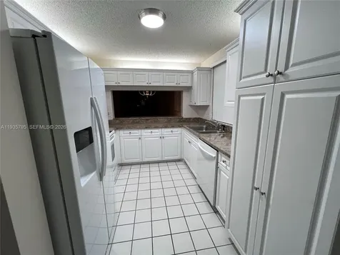 10426 E Clairmont Circle Tamarac FL 33321