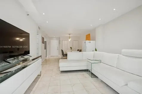 4301 Collins Avenue Miami Beach FL 33140