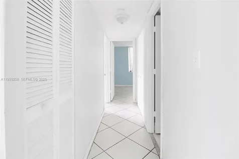 9360 Fontainebleau Boulevard Miami FL 33172