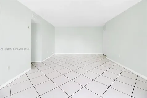 9360 Fontainebleau Boulevard Miami FL 33172