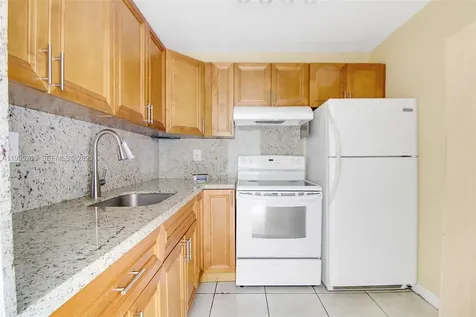9360 Fontainebleau Boulevard Miami FL 33172