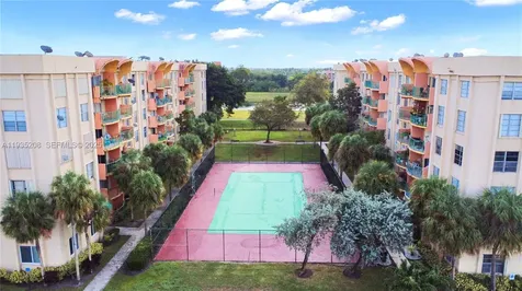 9360 Fontainebleau Boulevard Miami FL 33172