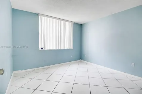 9360 Fontainebleau Boulevard Miami FL 33172
