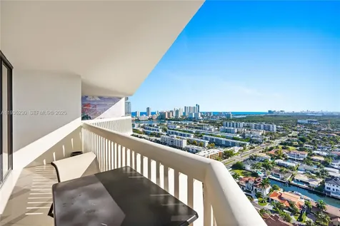 1000 W Island Boulevard Aventura FL 33160